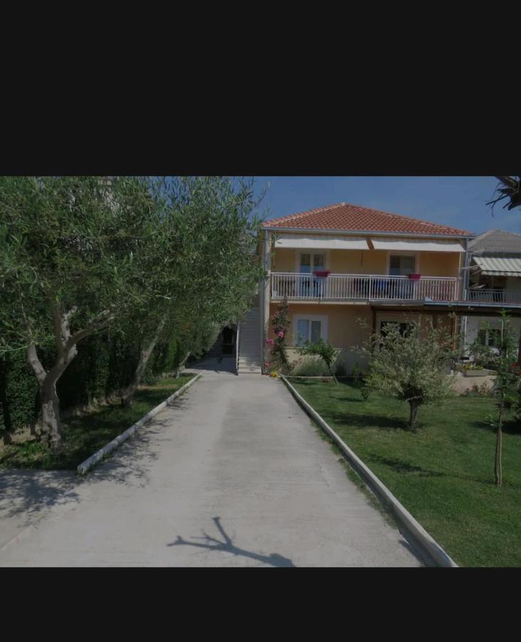 Old Salona Apartman Kültér fotó